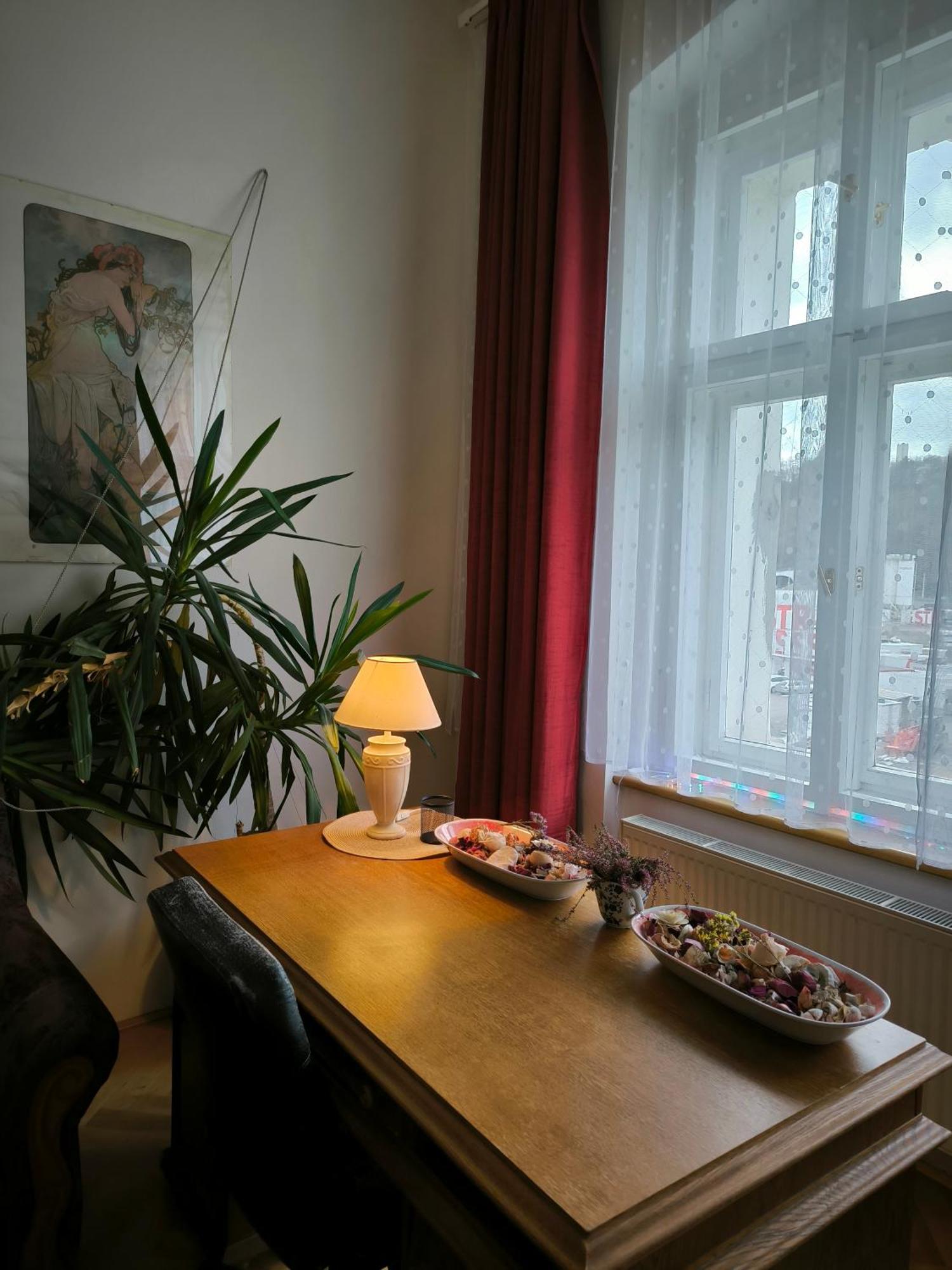 Valentinka Minutes Away From Charles Bridge Apartment Praga Exterior foto